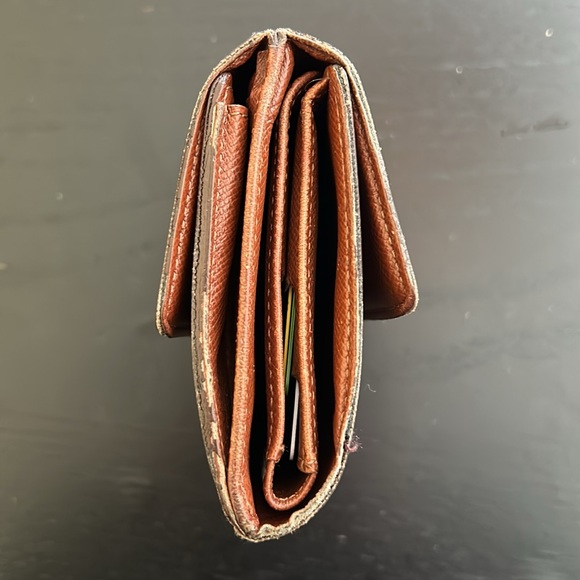 Louis Vuitton Wallet - Picture 6 of 11